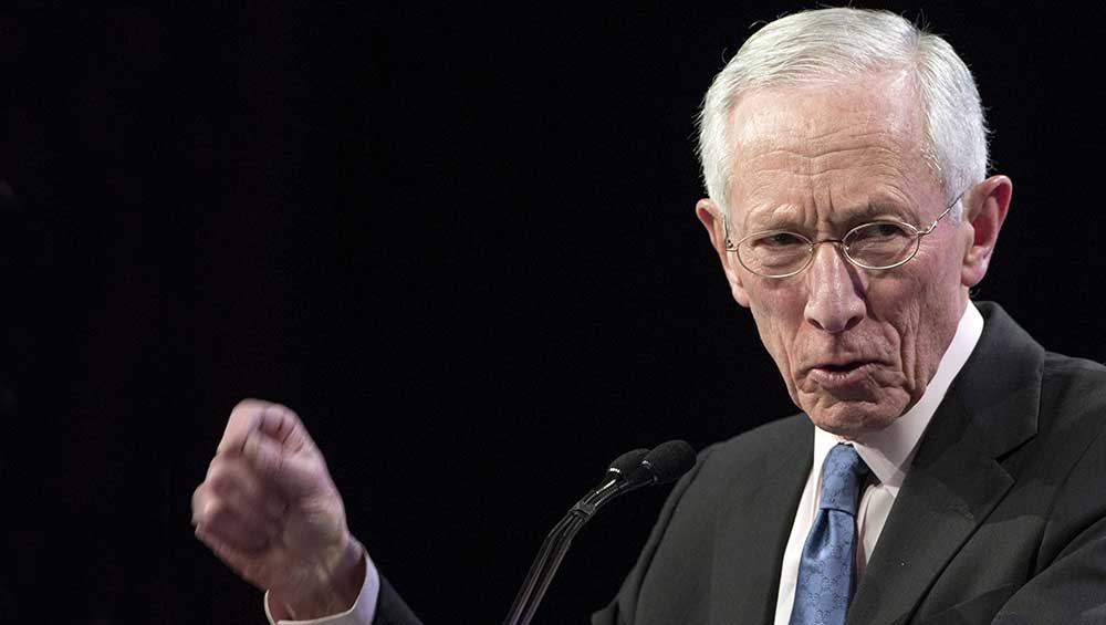 Fed Vice Chairman Fischer Resigns, Says Economy Is Stronger 